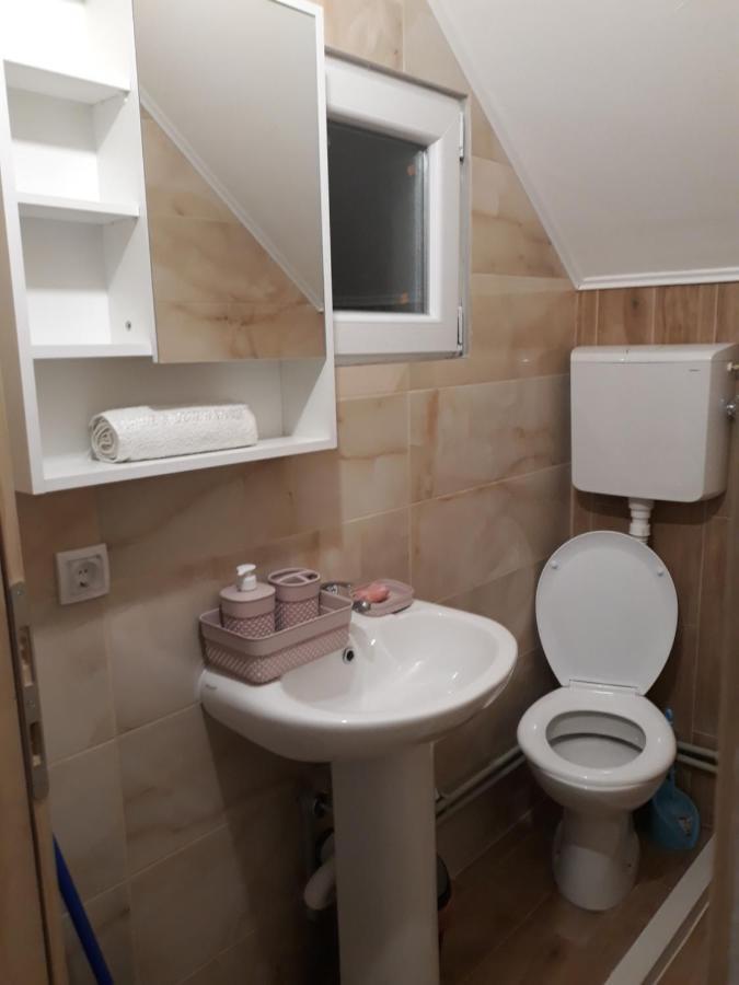 קולאסין Holiday Home Bozur מראה חיצוני תמונה