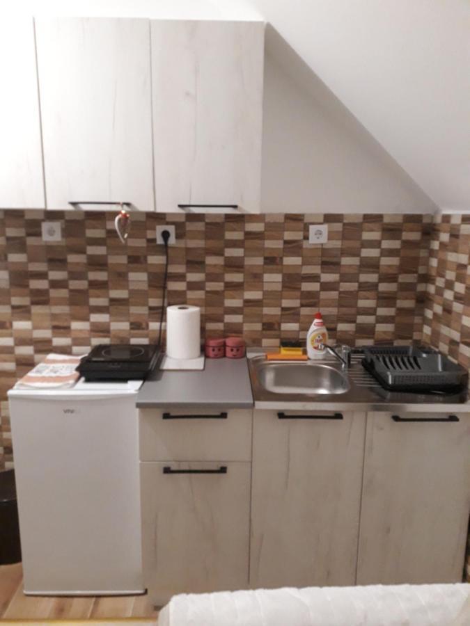 קולאסין Holiday Home Bozur מראה חיצוני תמונה