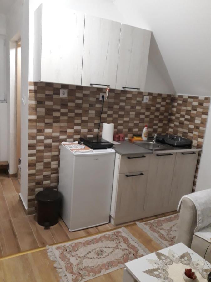 קולאסין Holiday Home Bozur מראה חיצוני תמונה
